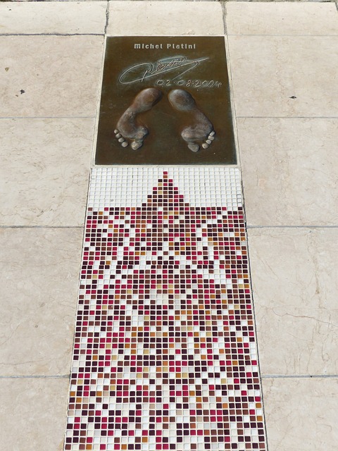 利拉德的超 利拉德的超